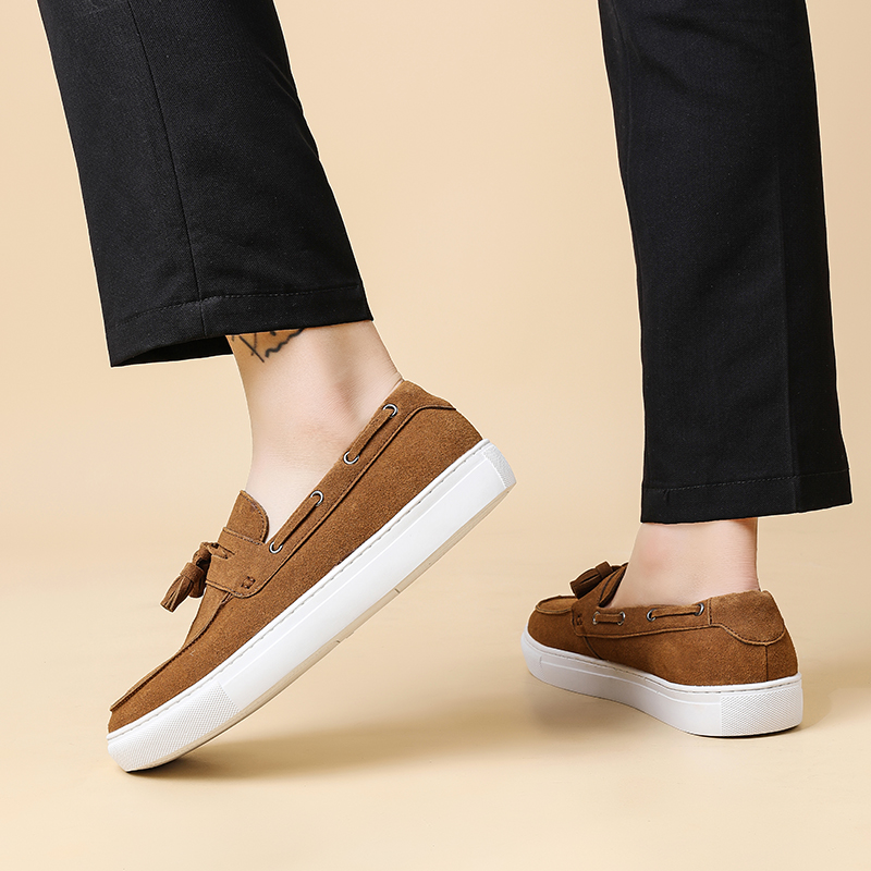 クラシックメンズスエードレザータッセルローファーフラットボト - Men'S Shoes Hey Dude のレビューと価格