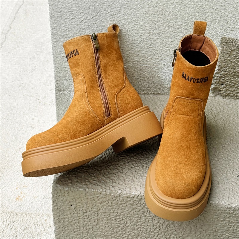 冬ヨーロッパアメリカレトロ厚底サイドジッパー身長アップハイエ - Men'S Shoes Increase Height のレビューと価格